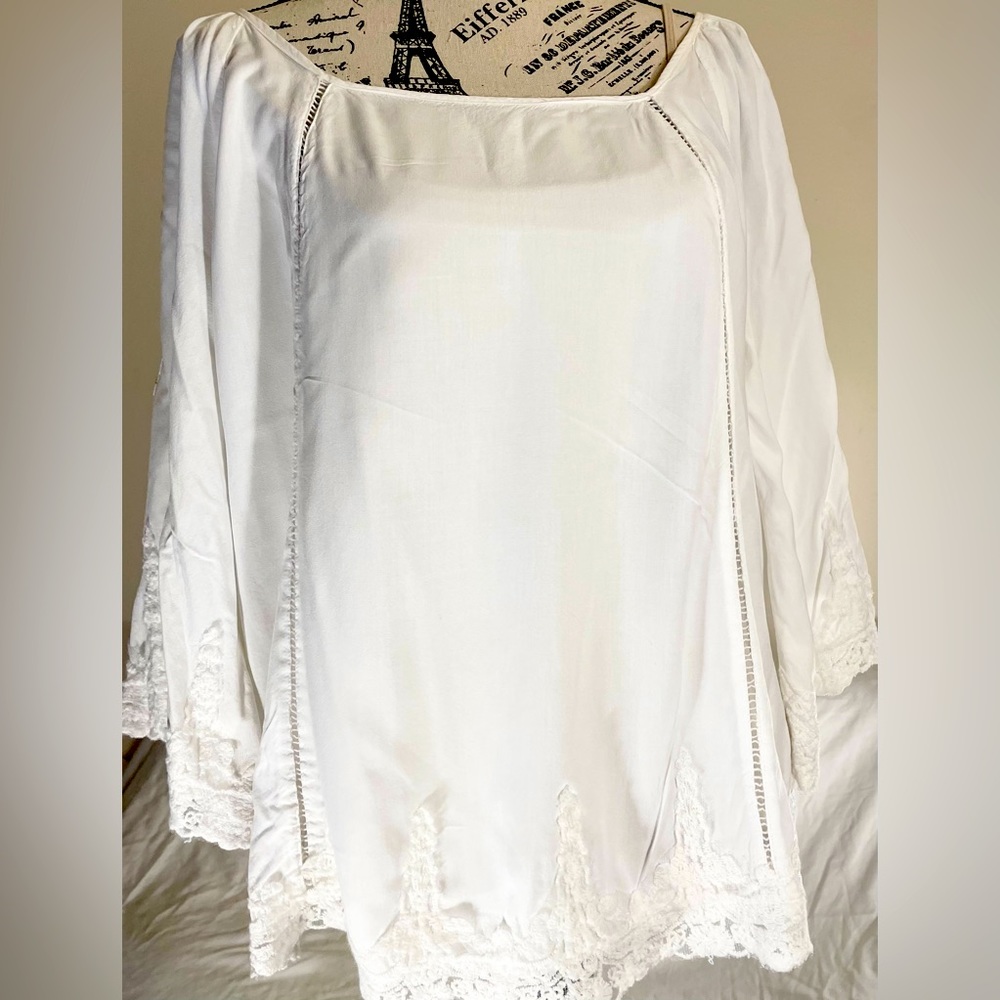 Used Women’s White Blouse 3/4 Sleeves Size 1x